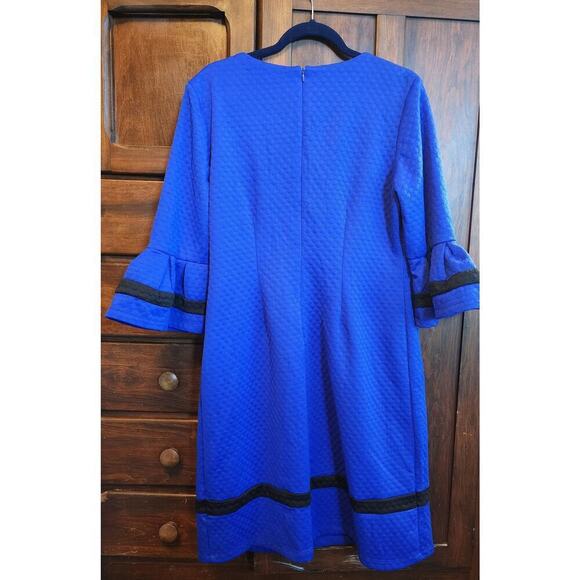 Liz Claiborne Dresses & Skirts - Liz Claiborne waffle knit dress Size 14